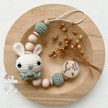 Load image into Gallery viewer, Hase Schnullerkette in Creme und Mint